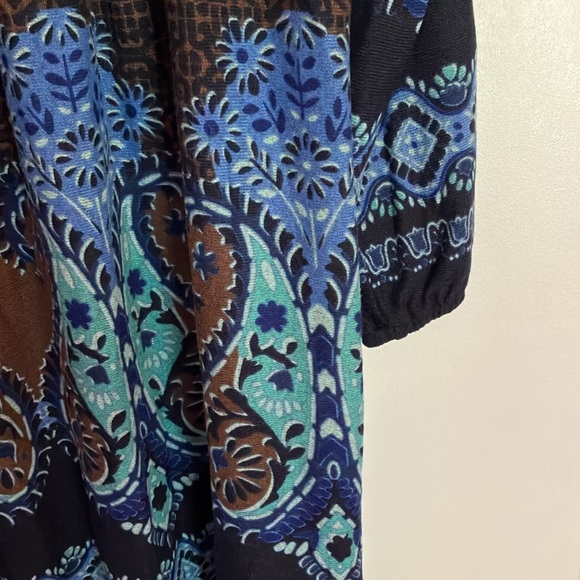 White Mark Phoebe embroidered sweater dress - Picture 3 of 9